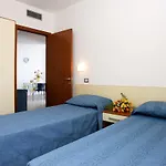 Aparthotel Il Girasole 1 Alba Adriatica