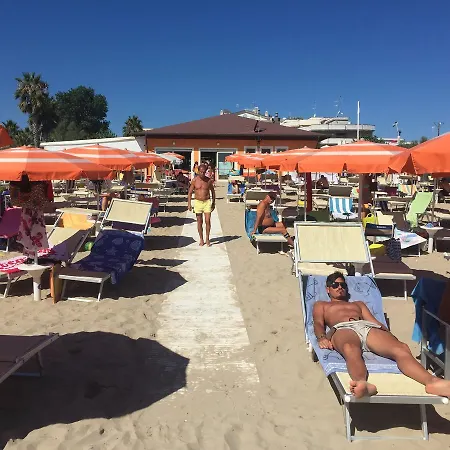 Il Girasole 1 Aparthotel 4*